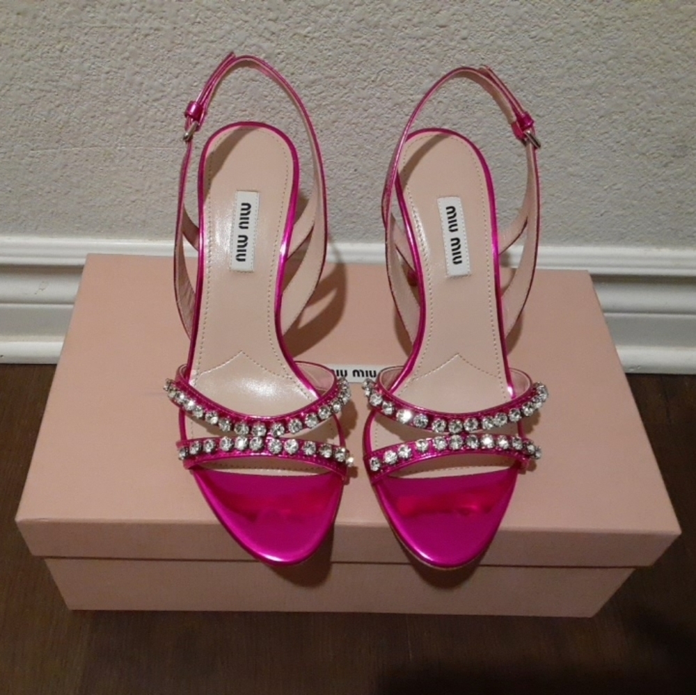Miu Miu - Picture 3 of 7